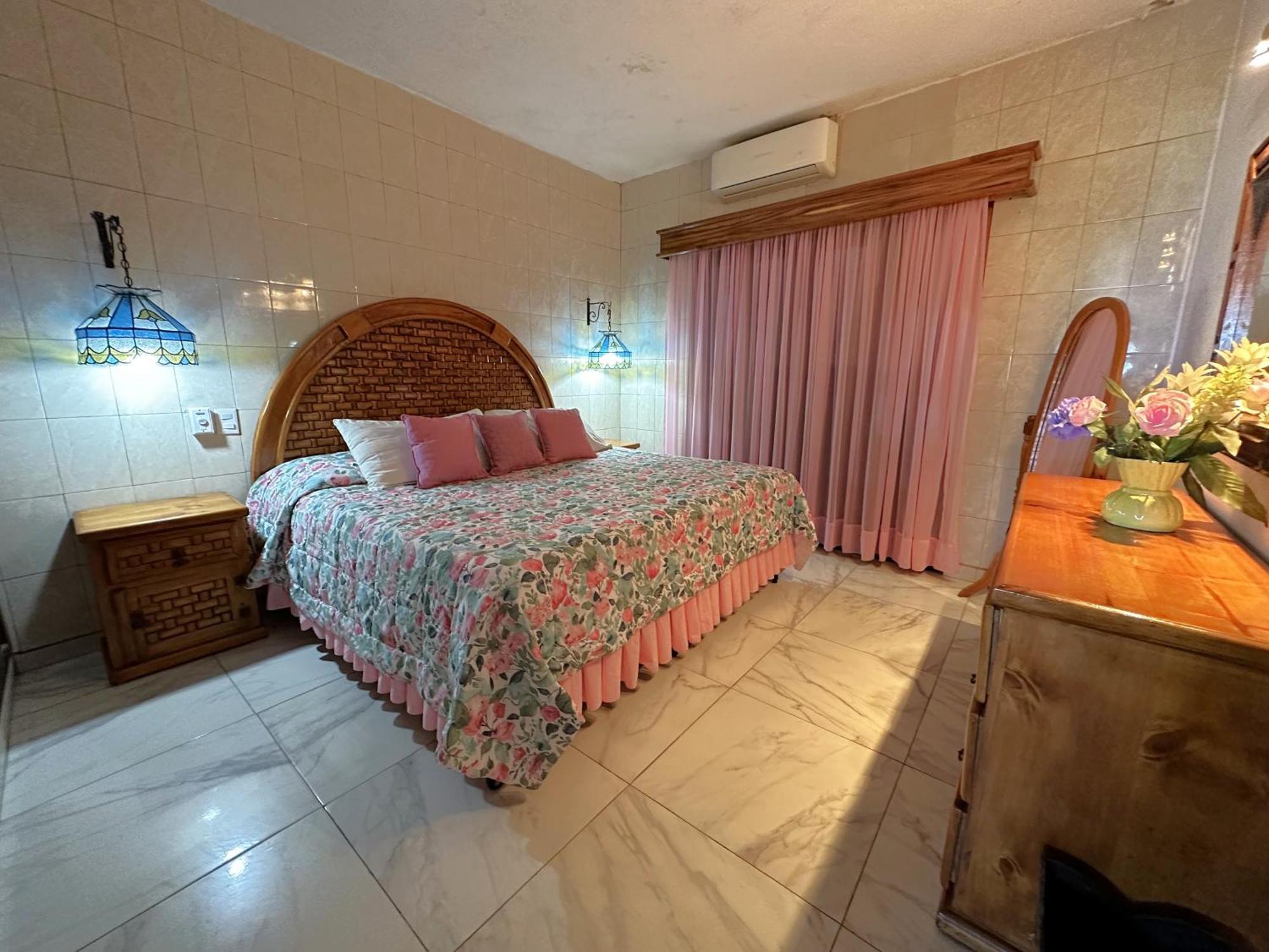 Casa Anita Aparthotel Пуерто Валярта Екстериор снимка